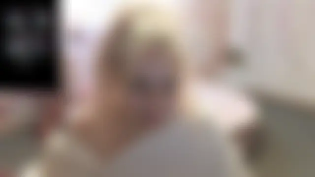 Penelope_Pinky Adlı Modelin Canlı XXX Sohbeti