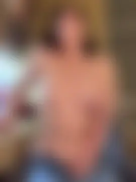 Take_Me_Awayy élő chatszobája