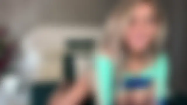 AnikaSunshine élő chatszobája