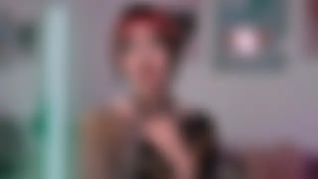 Zoe_Lynch_: δωμάτιο απευθείας συνομιλίας