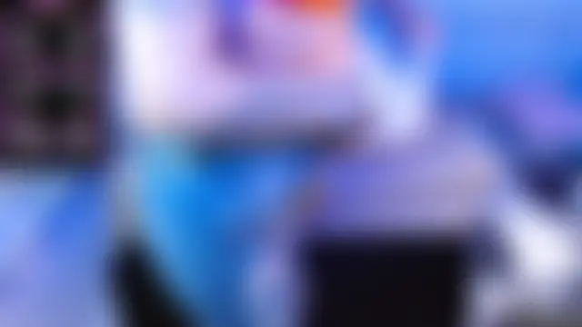 Roxanne_vale Live chatroom