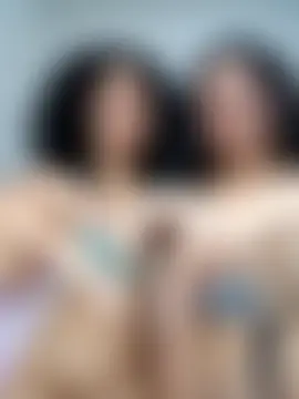 CurlyBitchのライブXXXチャット