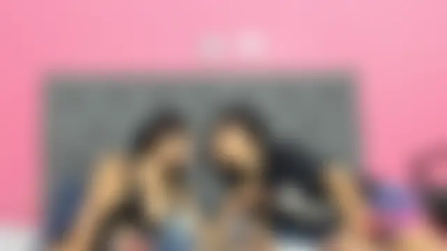 ariloe_quintero élő chatszobája