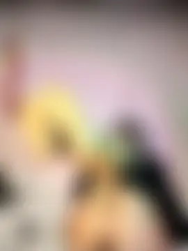 Ivonny911 élő chatszobája