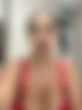 Sara-77 লাইভ XXX চ্যাট