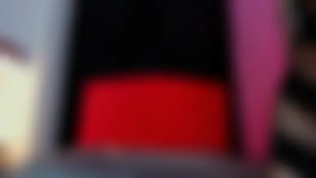 ScarletBigTitties Chat Room in diretta