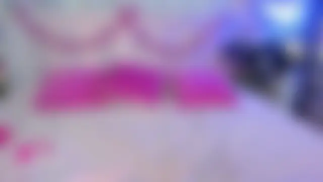 SalomeeHills Adlı Modelin Canlı Sohbet Odası