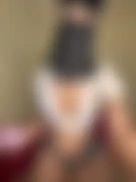 arabayla Adlı Modelin Canlı Seks Kamerası Şovu