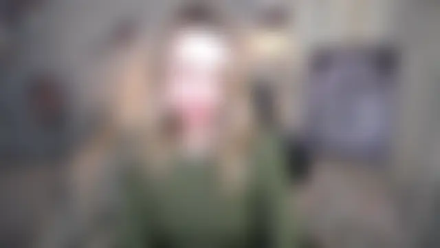 Pokazy przed kamerką – NickyAdamidi