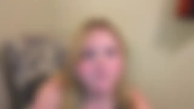 PhatAssBlond Live chatroom