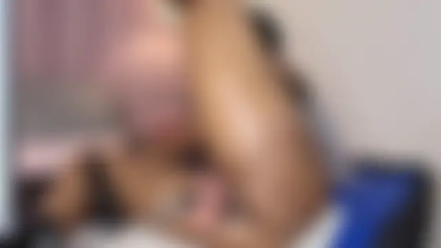 HallyBans Show in webcam