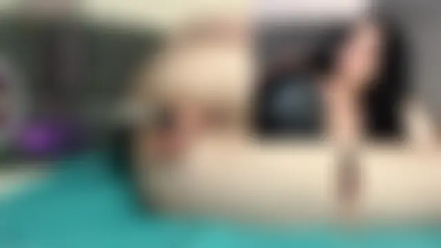 -8dEVochKA8-'s Webcam Show