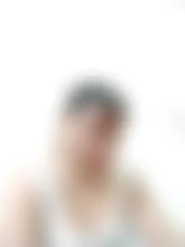 Moubie1: διαδικτυακό σόου στην κάμερα