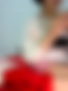 altinya: διαδικτυακό σόου στην κάμερα