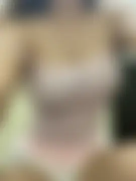 Sury-babi 在線直播表演