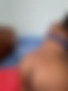 naughtyjaanu: διαδικτυακό σόου στην κάμερα