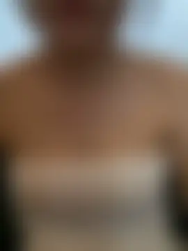 -Eidieea-: διαδικτυακό σόου στην κάμερα