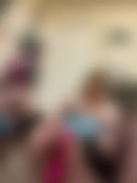 Živá chatovací místnost iAmJeNeSy