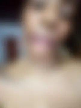 Show modela TAYLORR778 na web-kameri