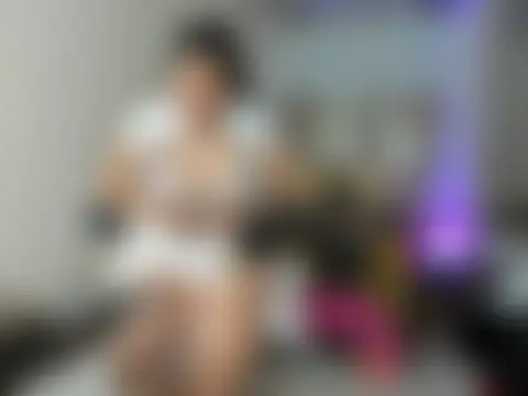 Živá chatovací místnost alexa-cooper-