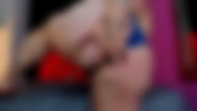 Pokój czatu na żywo – ScarletBigTitties