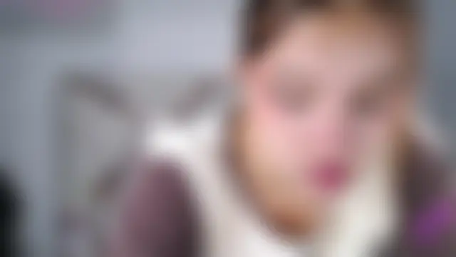 mia_foster_t élő chatszobája