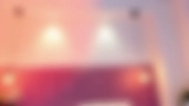 nela_moretti élő chatszobája