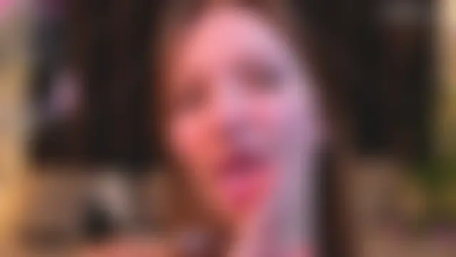 FloWkaley élő chatszobája