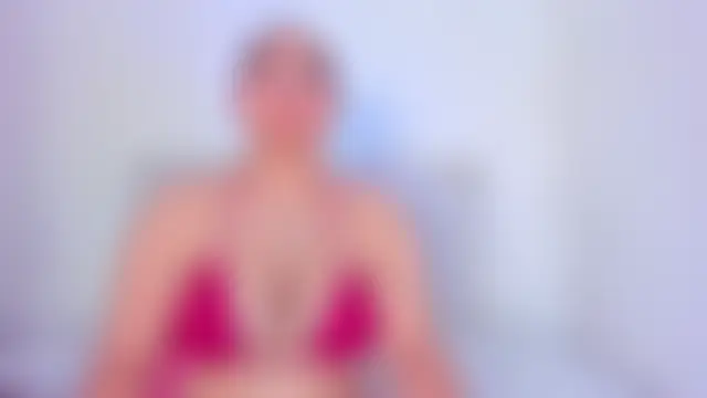 MiaFoox__ Live chatroom