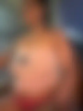 Lunalovesyou8 Show in webcam