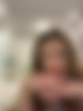 IsabellaEtthan's Live Chat Room