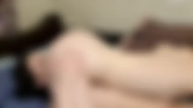 Pertunjukan Kamera Web CassandraBardon