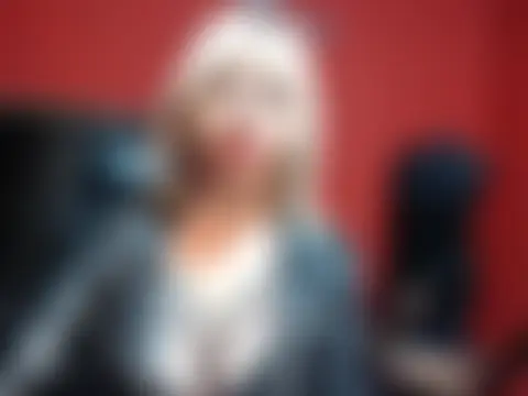 KLOE_PIELL ওয়েবক্যাম শো