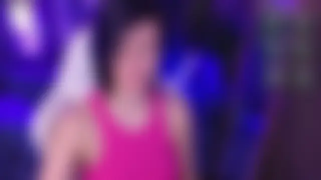 Show modela roxy_riot_ na web-kameri