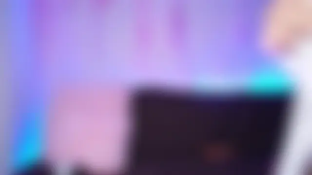 Phòng Chat Trực Tiếp RosseCollins