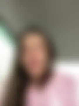 Black_Enigma_: διαδικτυακό σόου στην κάμερα