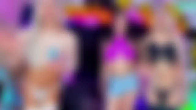 Pokazy przed kamerką – Queens_Wonders_Blonders