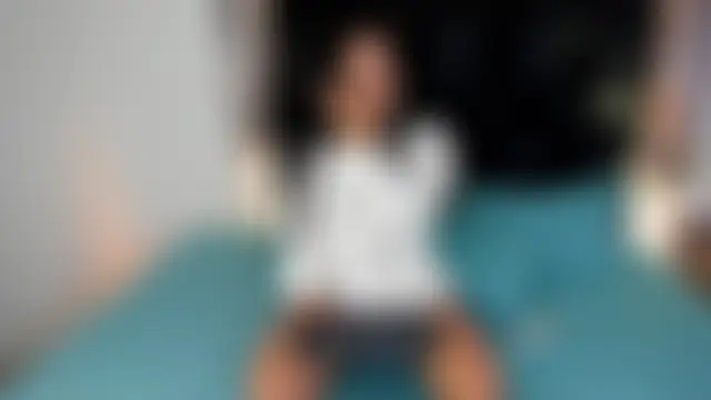 LuciaMoretti_: διαδικτυακό σόου στην κάμερα