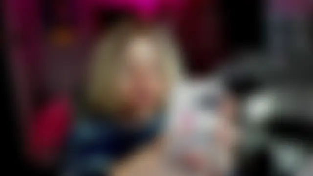 Succubbb webkamerás műsora