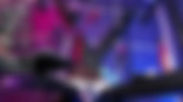 Pokój czatu na żywo – Charlotte_Bms7