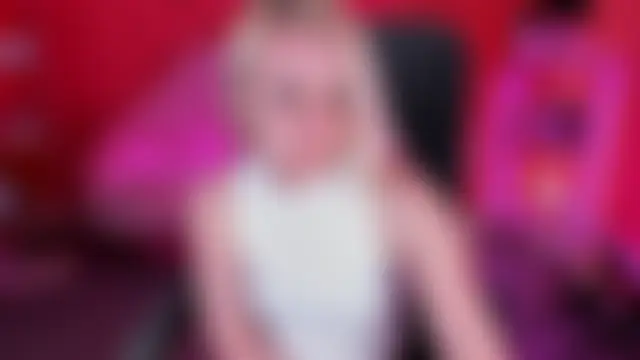 XXX chat uživo modela CarolMoor