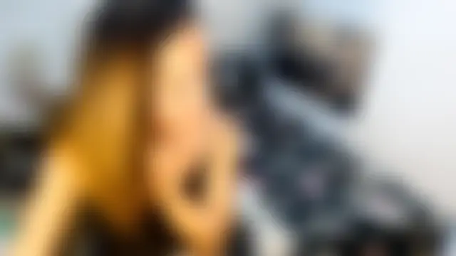 NinaDOM4CUM's Webcam Show