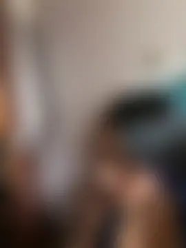 Cami_Leon2's Live Chat Room