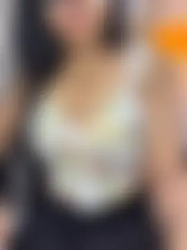 escape_with_me Show in webcam