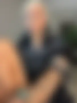 miss_tatiana_: διαδικτυακό σόου στην κάμερα