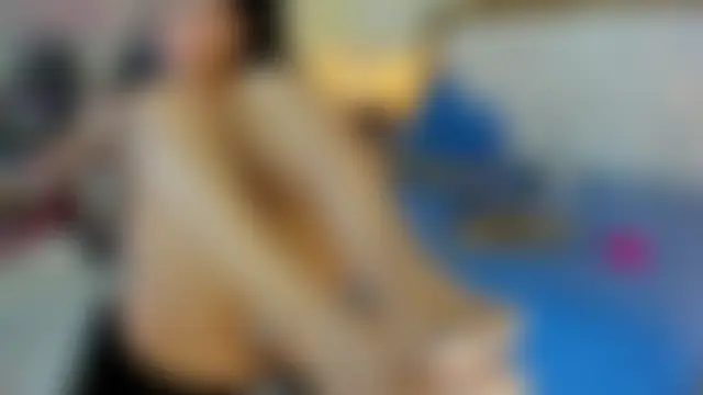 IRISCLARK1's Live Chat Room