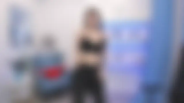 دردشة AnneTLi الجنسية المباشرة