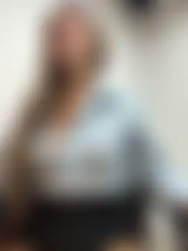 EMILIIA_RICHTER__ Adlı Modelin Canlı XXX Sohbeti