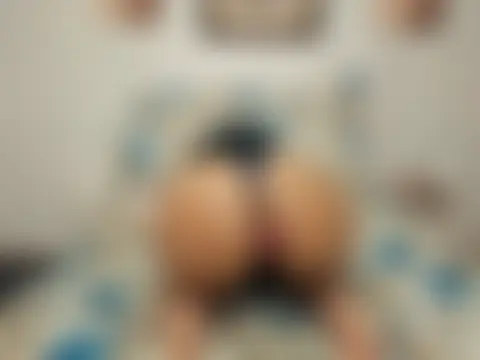 Webkamerová show GiantBootyMilf