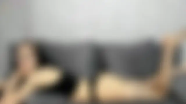 Lolly_Schiffer Show in webcam